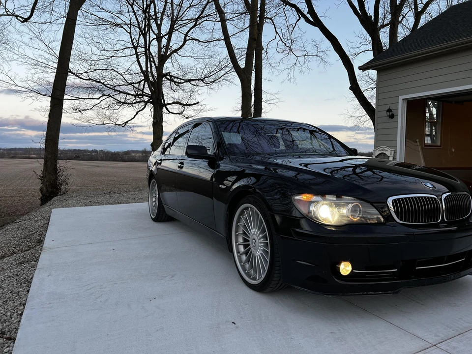 2007 BMW Alpina B7 - Image 22 of 31