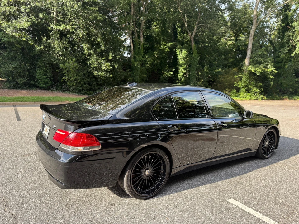 2007 BMW Alpina B7 - Image 23 of 31