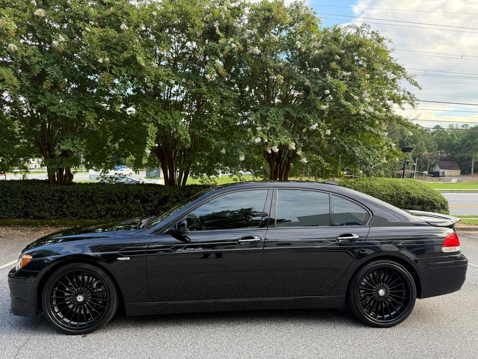 2007 BMW Alpina B7 - Image 13 of 31