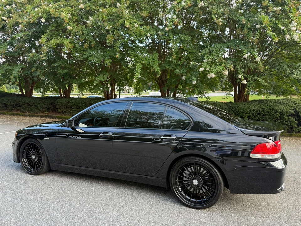 2007 BMW Alpina B7 - Image 15 of 31