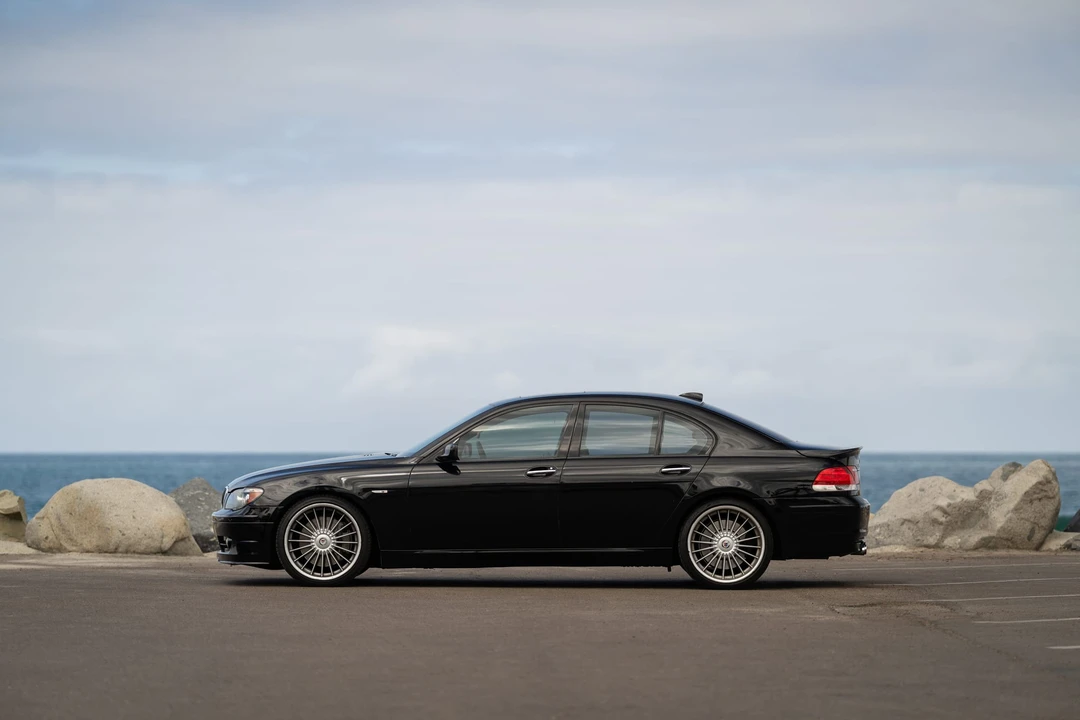 2007 BMW Alpina B7 - Image 11 of 31