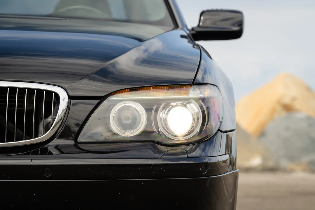 2007 BMW Alpina B7 - Image 23 of 31