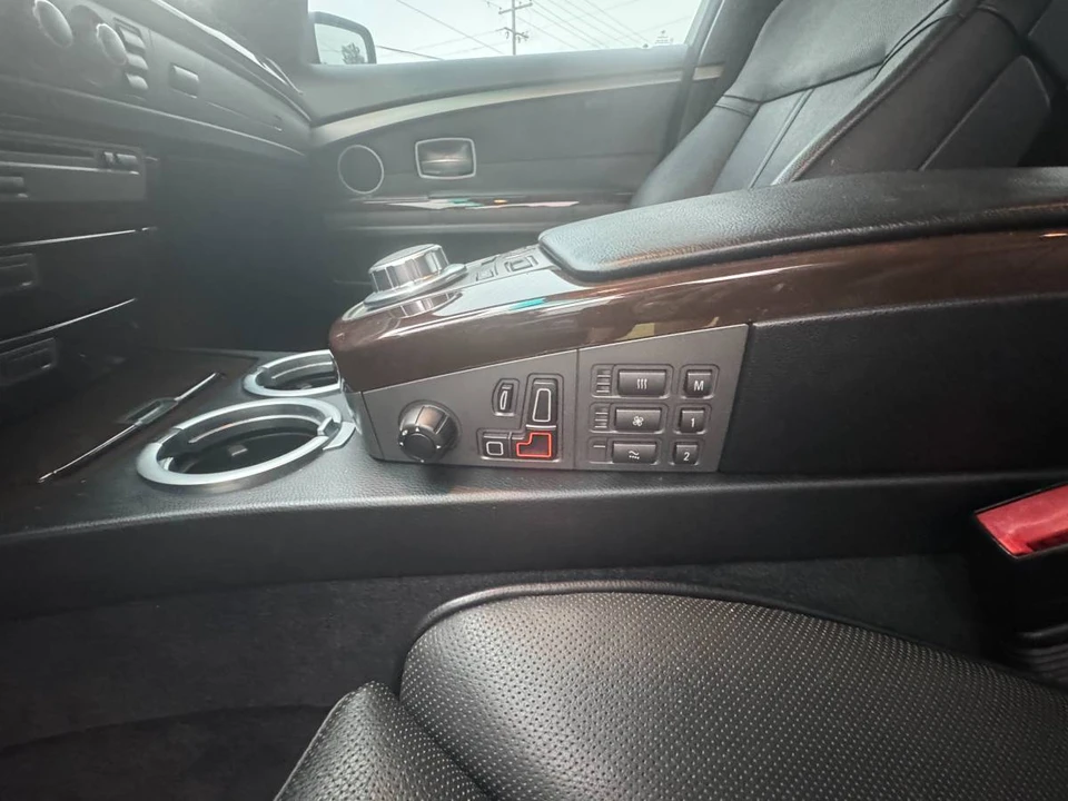 2007 BMW Alpina B7 - Image 4 of 21