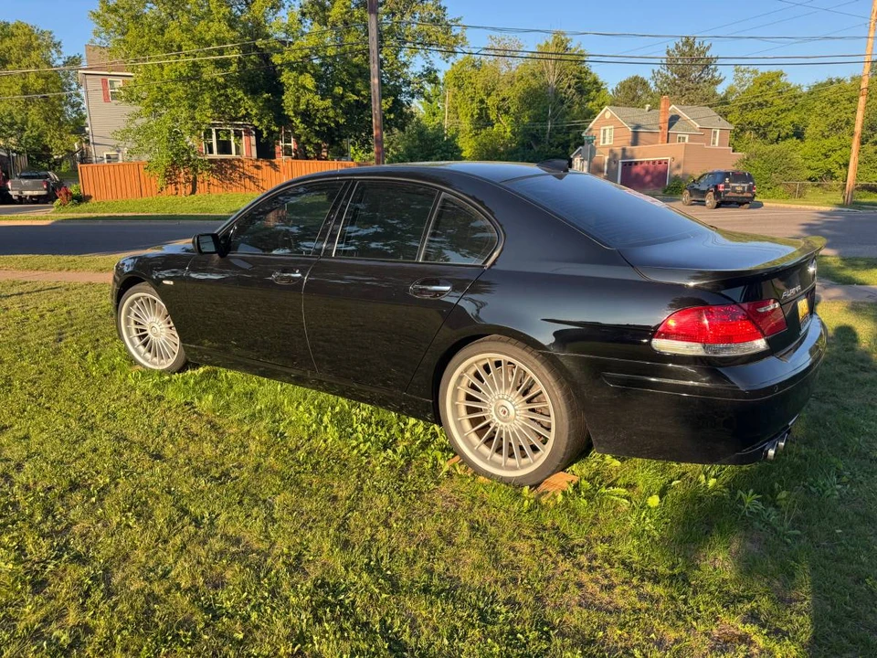 2007 BMW Alpina B7 - Image 7 of 21