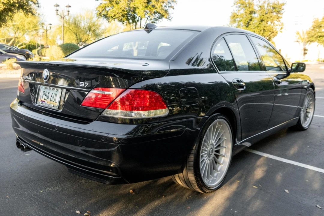 2007 BMW Alpina B7 - Image 4 of 31