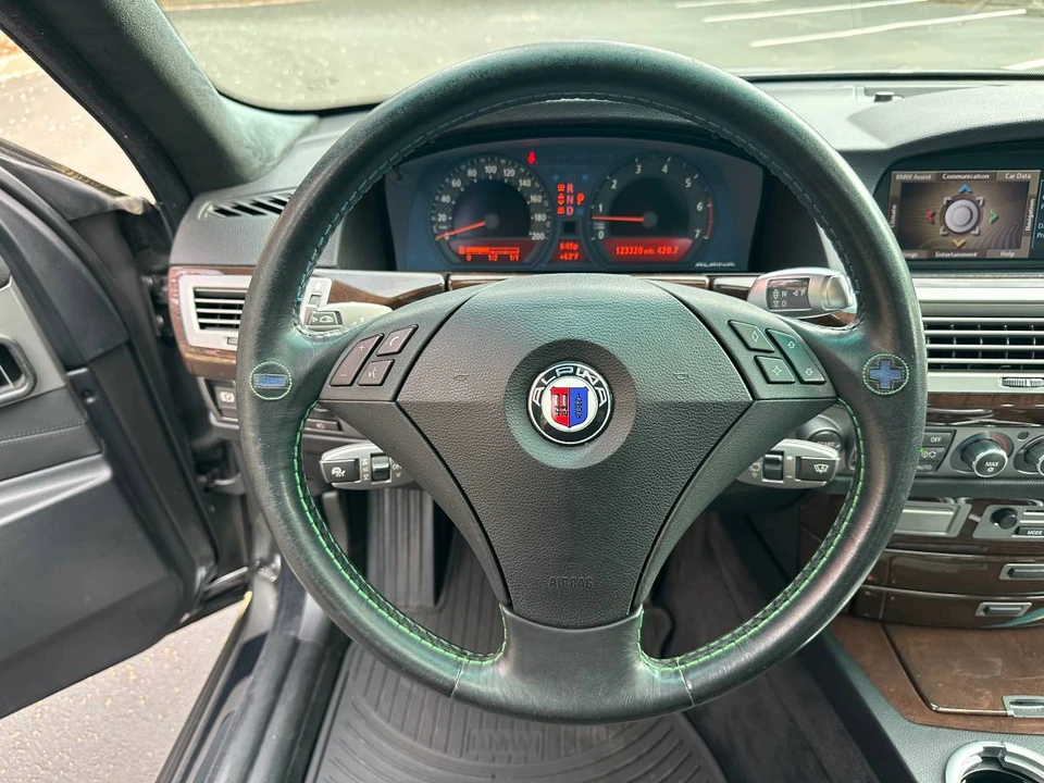 2007 BMW Alpina B7 - Image 13 of 22
