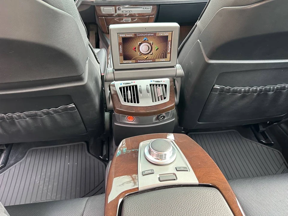 2007 BMW Alpina B7 - Image 11 of 22