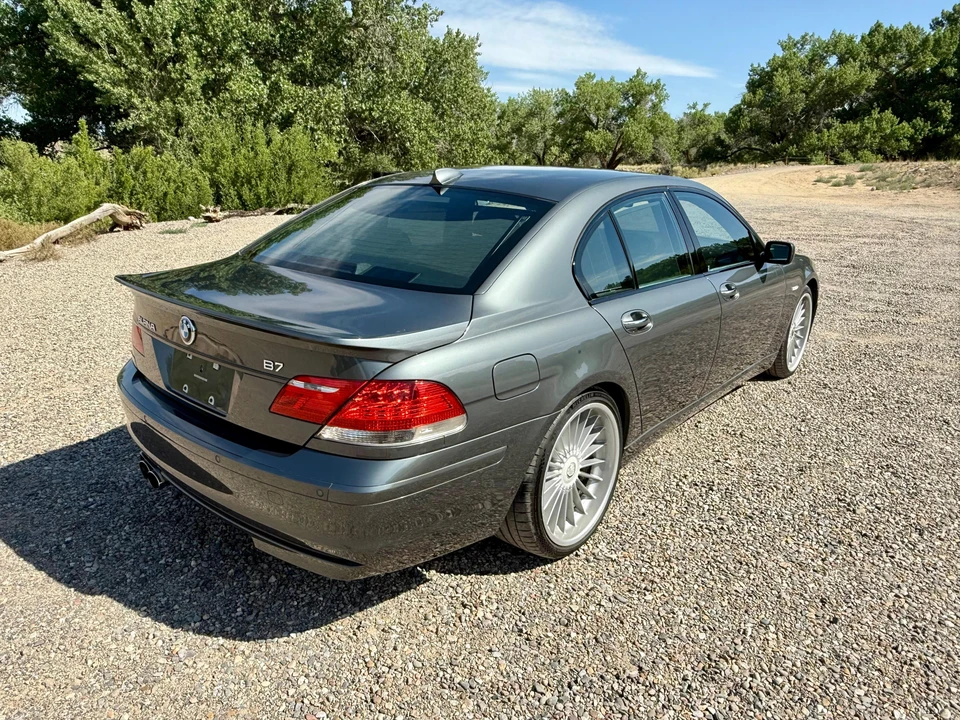 2007 BMW Alpina B7 - Image 14 of 31