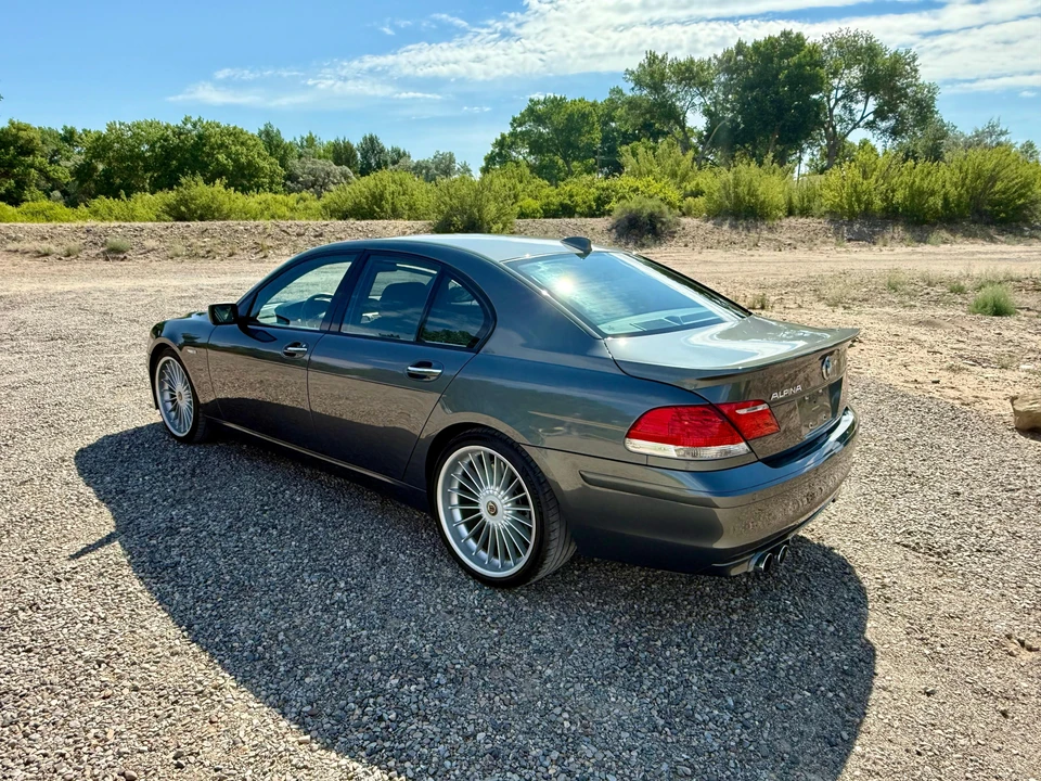 2007 BMW Alpina B7 - Image 12 of 31