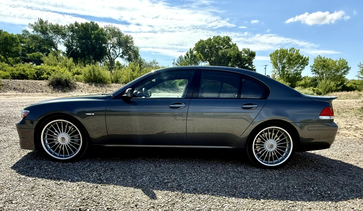 2007 BMW Alpina B7 - Image 10 of 31