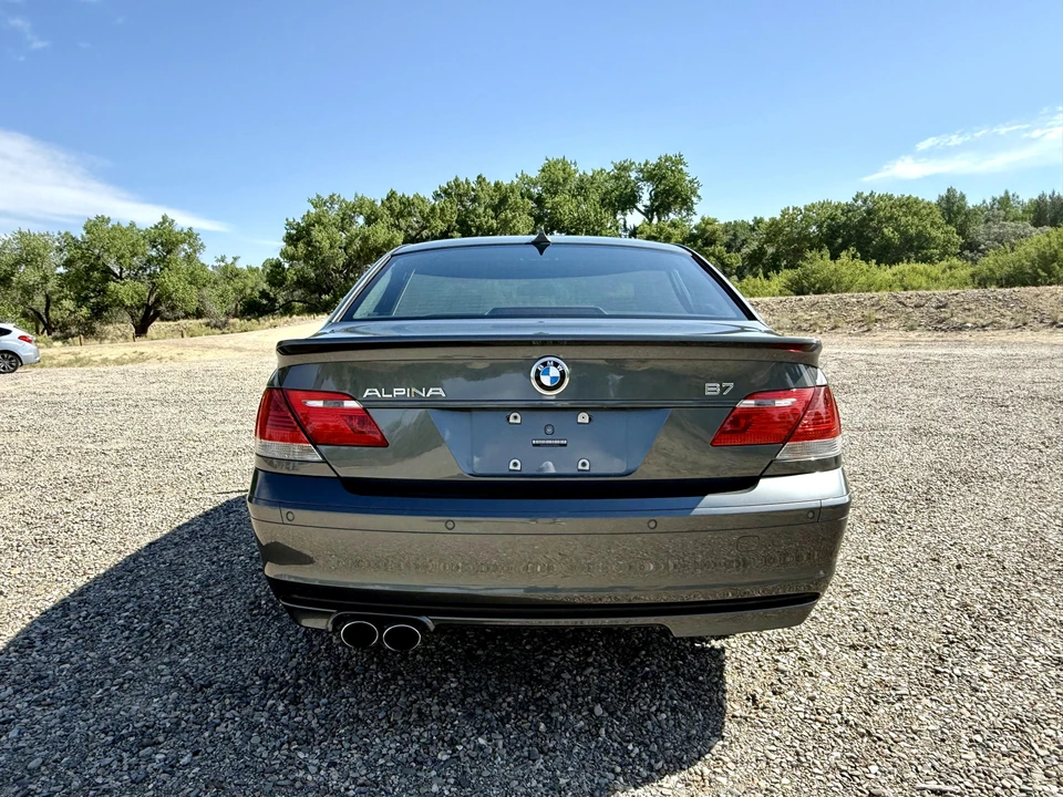 2007 BMW Alpina B7 - Image 13 of 31