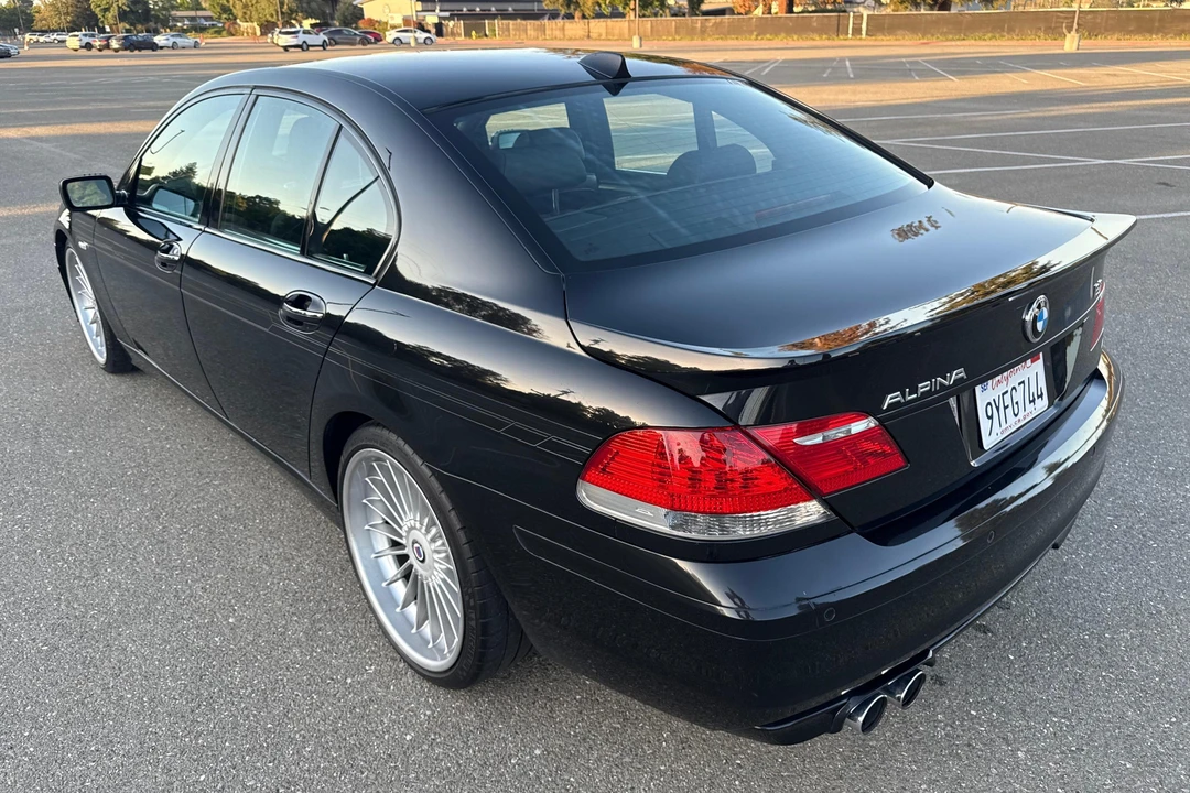 2007 BMW Alpina B7 - Image 4 of 31