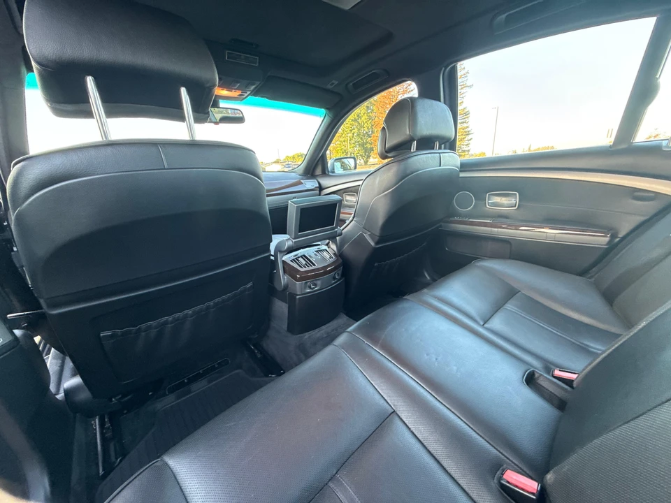 2007 BMW Alpina B7 - Image 31 of 31