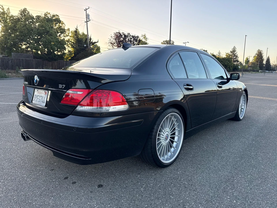 2007 BMW Alpina B7 - Image 9 of 31