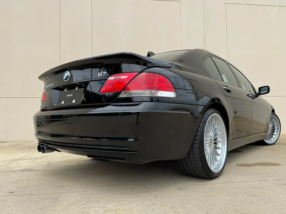 2007 BMW Alpina B7 - Image 27 of 31