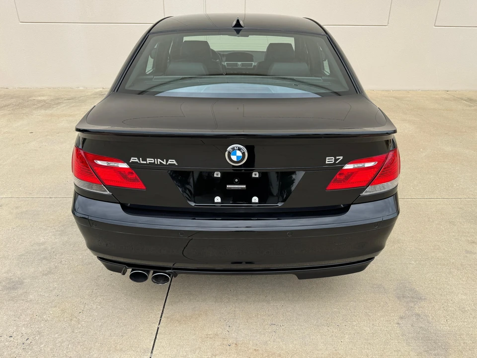 2007 BMW Alpina B7 - Image 23 of 31