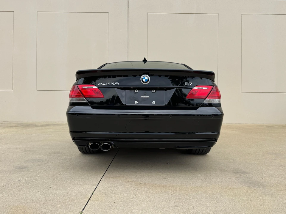 2007 BMW Alpina B7 - Image 24 of 31