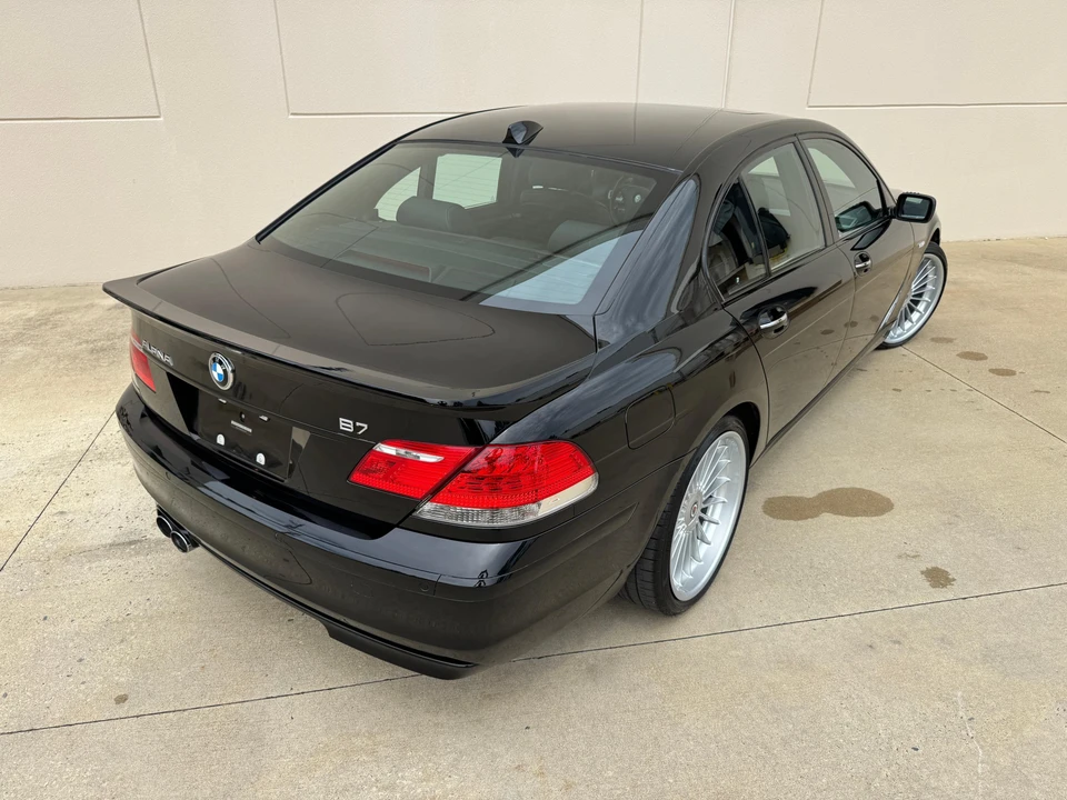 2007 BMW Alpina B7 - Image 31 of 31