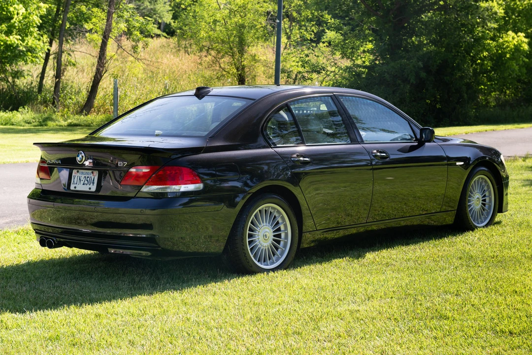 2007 BMW Alpina B7 - Image 10 of 31