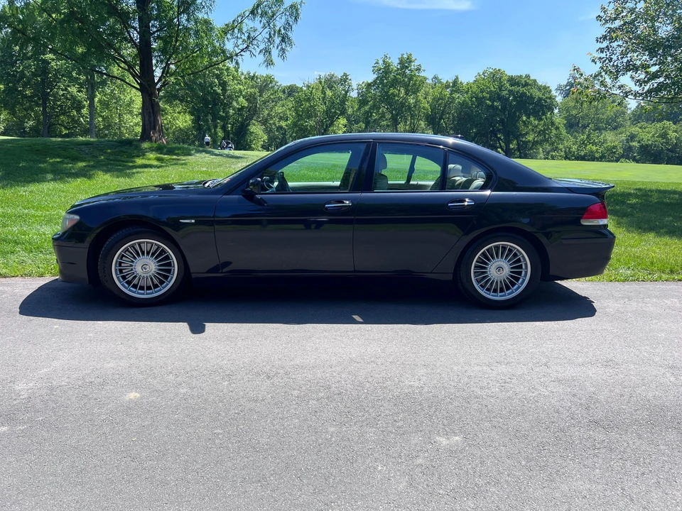 2007 BMW Alpina B7 - Image 17 of 31