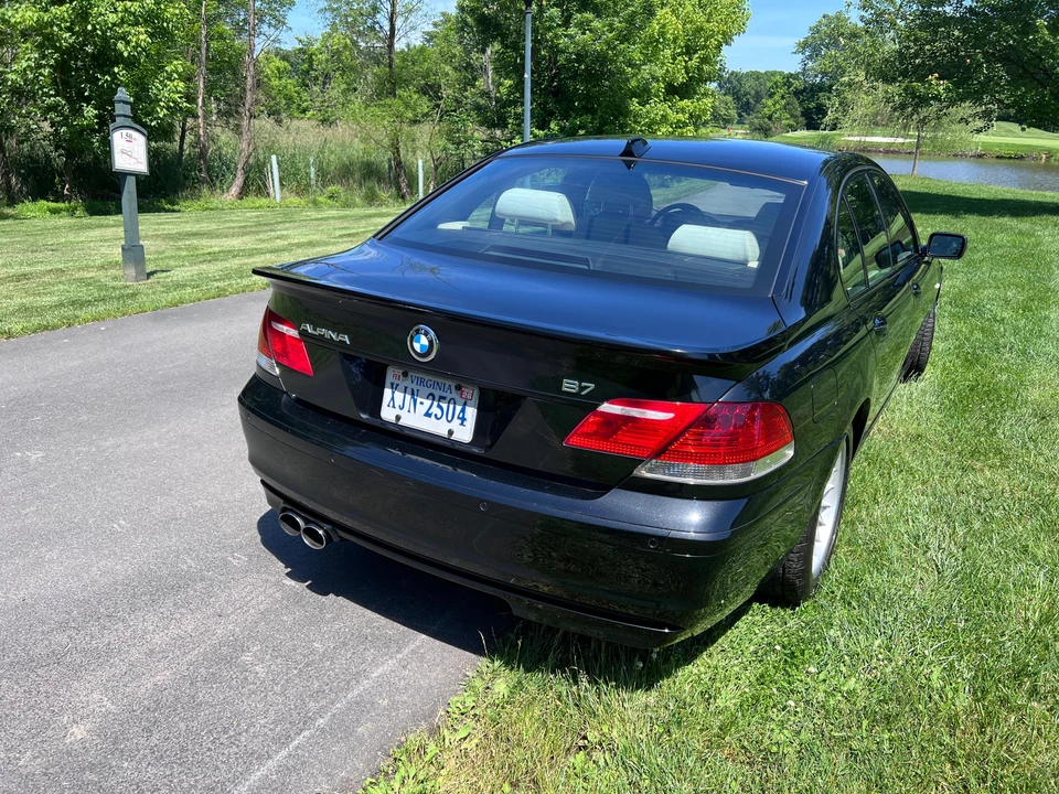 2007 BMW Alpina B7 - Image 23 of 31