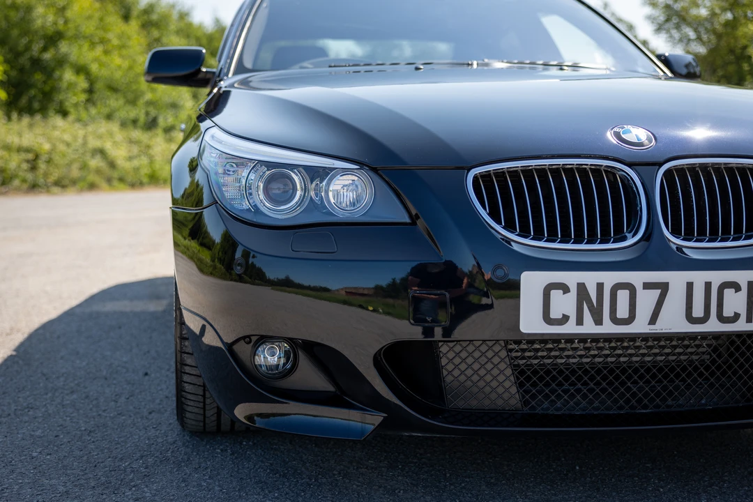 2007 BMW E60 545i & 550i Sedan - Image 13 of 31