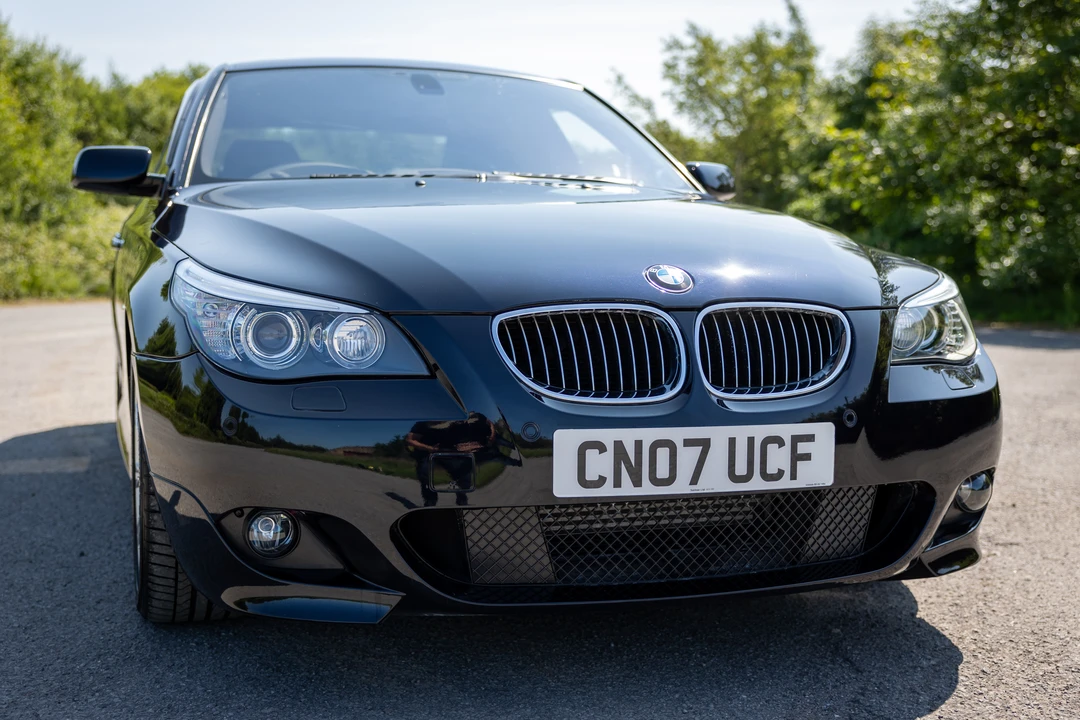 2007 BMW E60 545i & 550i Sedan - Image 14 of 31