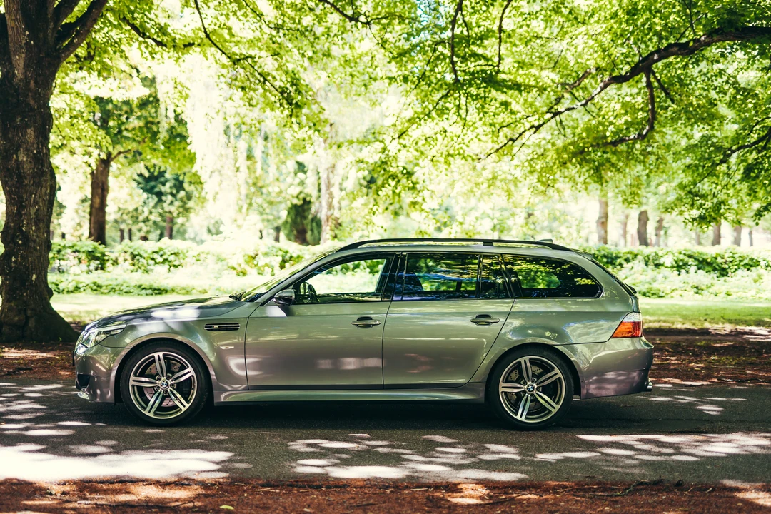 2008 BMW E61 M5 Touring - Image 9 of 31