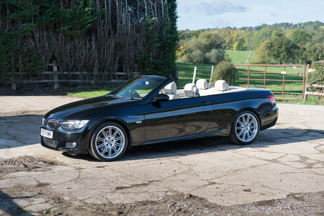 2007 BMW E93 335i Convertible - Image 9 of 31