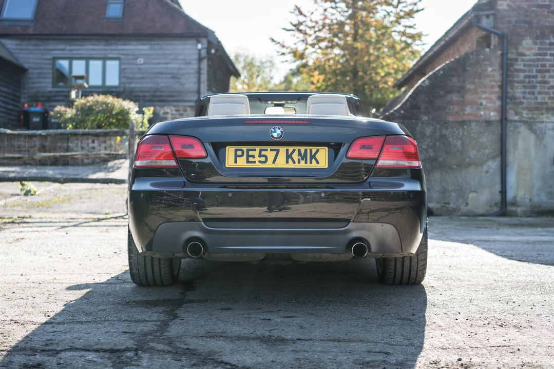 2007 BMW E93 335i Convertible - Image 25 of 31