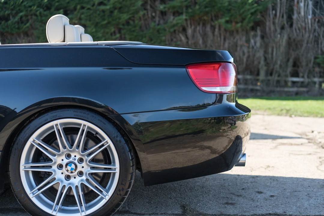 2007 BMW E93 335i Convertible - Image 26 of 31