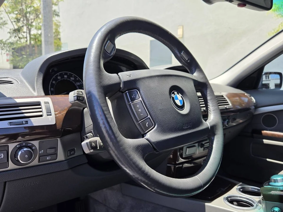2007 BMW E65/E66 7 Series - Image 10 of 11