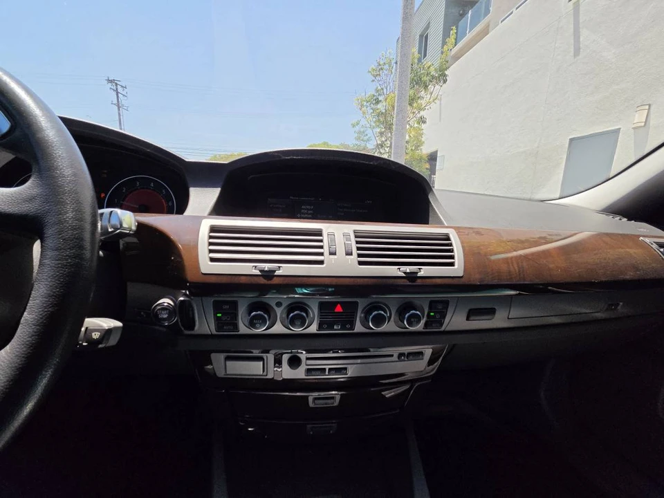 2007 BMW E65/E66 7 Series - Image 9 of 11