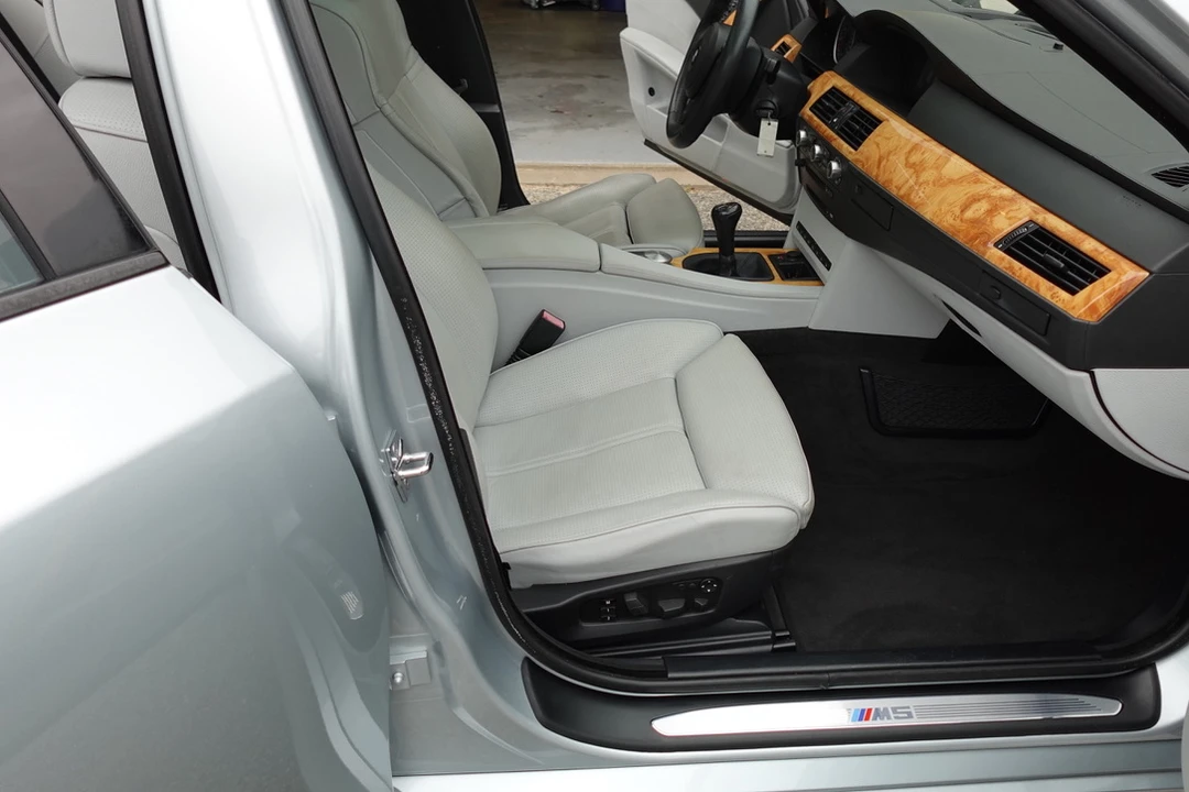 2007 BMW E60 M5 - Image 29 of 31