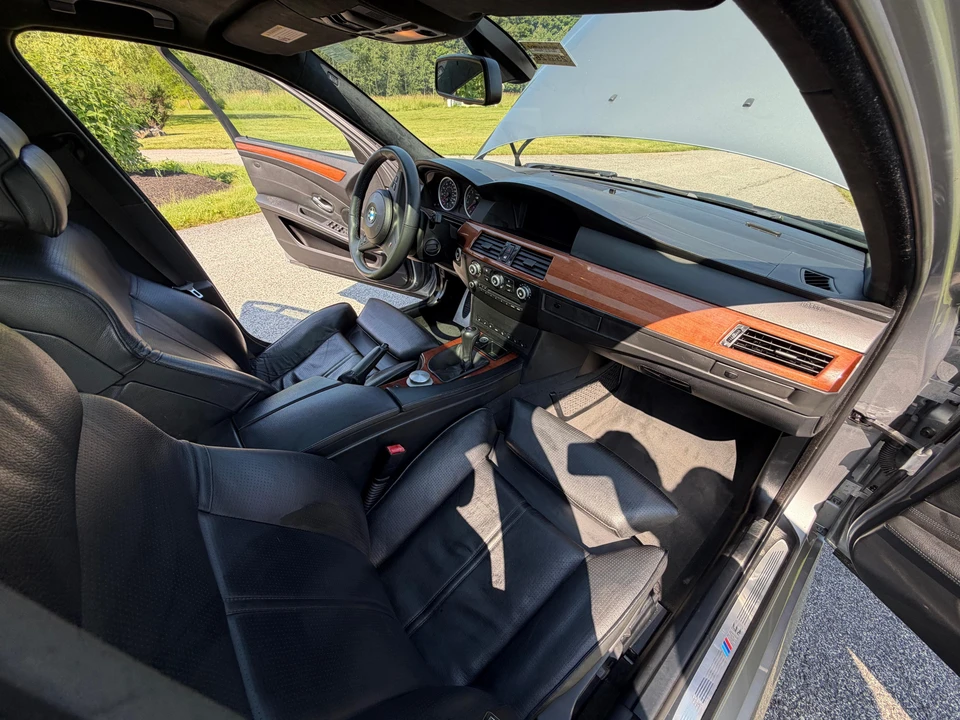 2007 BMW E60 M5 - Image 26 of 31