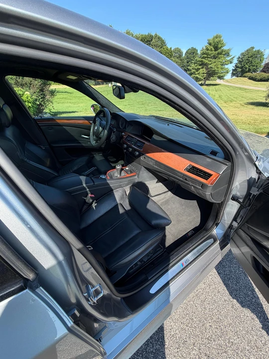 2007 BMW E60 M5 - Image 27 of 31