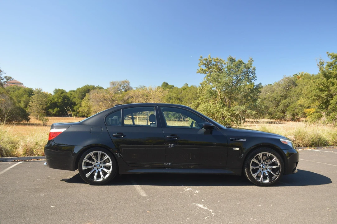 2007 BMW E60 M5 - Image 14 of 31