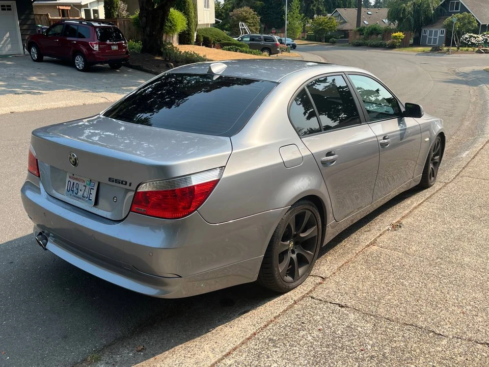 2007 BMW E60 545i & 550i Sedan - Image 3 of 14