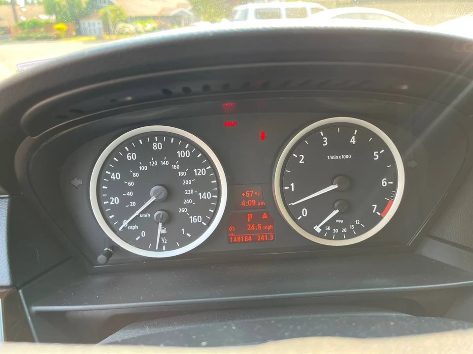 2007 BMW E60 545i & 550i Sedan - Image 8 of 14
