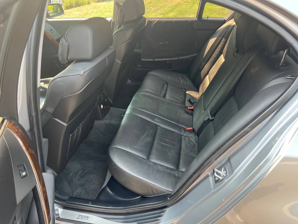 2007 BMW E60 545i & 550i Sedan - Image 11 of 14