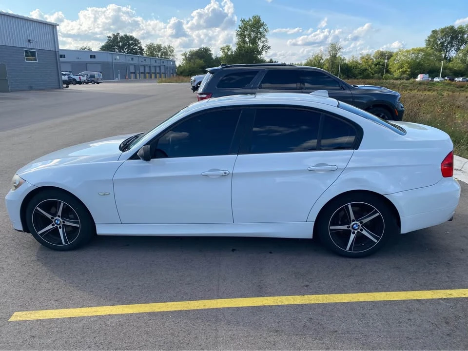 2007 BMW E90 3 Series Sedan - Image 2 of 6