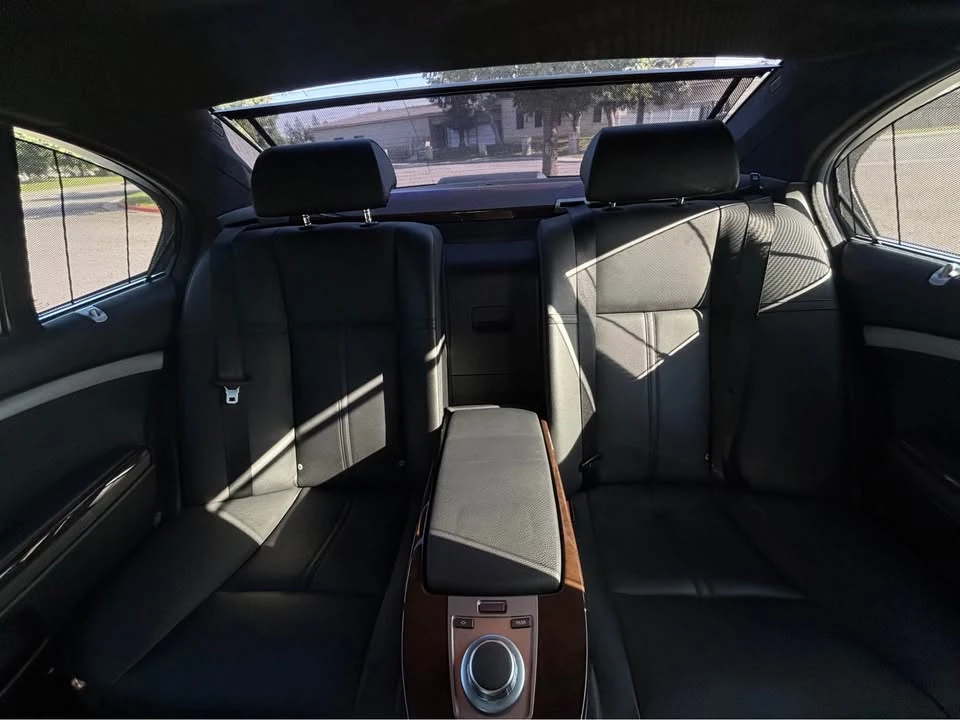 2007 BMW Alpina B7 - Image 8 of 11
