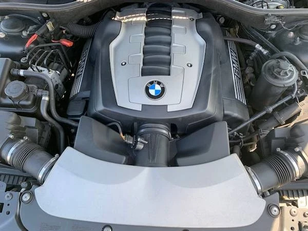2007 BMW E65/E66 750i & 760i Sedan - Image 8 of 9