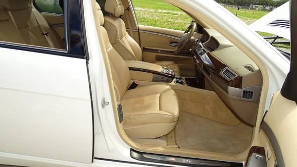 2007 BMW E65/E66 750i & 760i Sedan - Image 14 of 17
