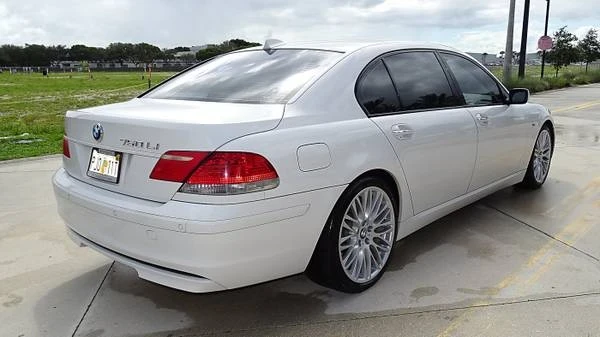 2007 BMW E65/E66 750i & 760i Sedan - Image 4 of 17