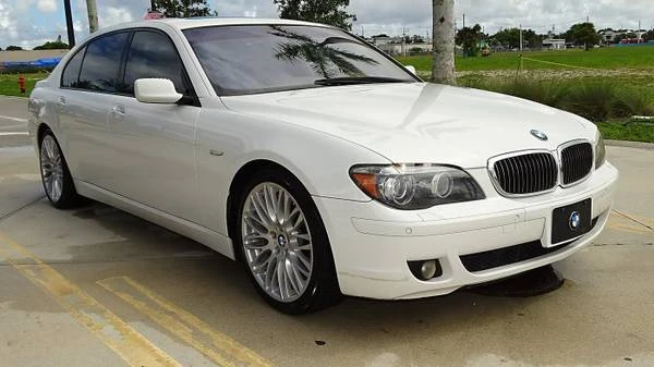 2007 BMW E65/E66 750i & 760i Sedan - Image 7 of 17