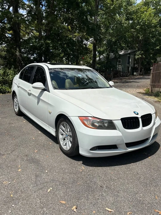 2007 BMW E90 3 Series Sedan - Image 3 of 9