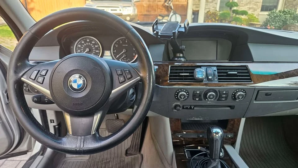 2007 BMW E60 5 Series Sedan - Image 8 of 14