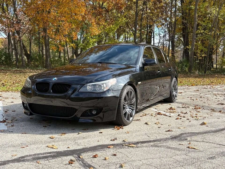 2007 BMW E60 545i & 550i Sedan - Image 2 of 17