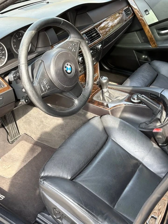 2007 BMW E60 545i & 550i Sedan - Image 7 of 17